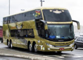 Dois Invictus DD sobre Volvo B450R de quatro eixos na frota da Premium Turismo, de Canoas (RS) - de números 2017... (foto: Willian Sousa).