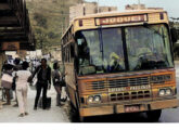 Outro Ciferal Paulista da Nossa Senhora do Amparo, em setembro de 1986 na parada do Terminal Norte de Niterói (RJ) (foto: Lúcio Marreiro / O Globo; fonte e colorização: portal classicalbuses).