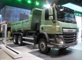 CF Construção 6x4 (28,1 t de PBT), com motor de 6,7 litros e 310 cv (foto: LEXICAR).