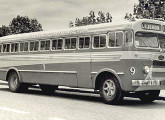 Ônibus rodoviário de 1957, do Expresso Azul, sobre chassi nacional FNM (fonte: Expresso Azul).