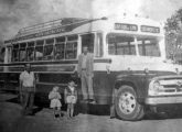 Lotação Ford F-600 da (então) Transportes Ribeironense, de Florianópolis (SC), unindo o Centro ao Distrito de Ribeirão da Ilha (foto: Diário Catarinense / egonbus).