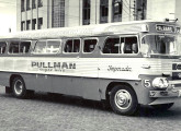 Rodoviário da gaúcha Expresso Azul, de 1959, já trazendo janelas laterais inclinadas; foi um dos primeiros da Eliziário a contar com poltronas reclináveis; o chassi era o já universal Mercedes-Benz LP-321 (fonte: Expresso Azul).