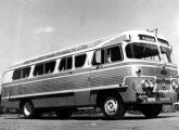 Rodoviário LP-312 de 1959, da empresa Planalto, de Santa Maria (RS); o veículo contava com compartimento posterior para bagagens (fonte: site showroomimagensdopassado).