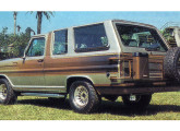A caminhonete Califórnia foi uma das novidades para 1985.