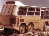 O ônibus 6x6 da Engesa, construído em exemplar único.