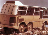 O ônibus 6x6 da Engesa, construído em exemplar único.