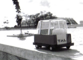 TAL (Trem Automático Leve), veículo elétrico de comando automático para quatro passageiros, era o menor dos veículos previstos para o Sistema Delta; deste equipamento, hoje conhecido como people mover, foi construído um modelo em escala 1:1.