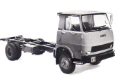 Com cabine modernizada em 1981, o caminhão leve da Fiat levou a designação 80S.