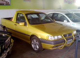 Protótipo de picape média Tempra, preparada em 1994; exposto no XVIII Salão do Automóvel, hoje faz parte do acervo do Museu do Automóvel de Brasília (foto do autor).