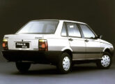 Fiat Prêmio de quatro portas na versão SL 1.5 i.e..