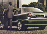 Na reestilização de 2001 o Fiat Marea ganhou as lanternas traseiras do italiano Lancia Lybra.