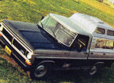 Capota alta para picape Ford, outro original produto Fibrás, também de 1984.
