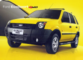 EcoSport 4WD na sua vibrante cor amarela, exclusiva do modelo, em folheto de propaganda de 2005.