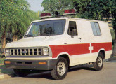 Ambulância Furglaine sobre chassi Ford F-1000.