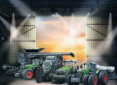 Publicidade de abril de 2023 apresentando a linha de produtos Fendt comercializados no Brasil, incluindo o novo pulverizador Rogator e a colheitadeira Ideal - única das máquinas fabricadas no país.
