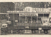 Stand da FNM na Exposição do IV Centenário de São Paulo, em novembro de 1954 (foto: Automóveis & Acessórios).