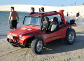 Fyber 2000W com faróis circulares à beira da lagoa Azul, em Jericoacoara (foto: LEXICAR).