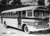 As carrocerias Grassi com motor integrado ao salão passaram por drástica modernização em 1948, como mostra esta imagem, de um urbano sobre chassi Volvo. 