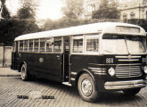 Ônibus de 1948 sobre chassi Aclo.