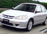 O desenho do Civic foi mais uma vez atualizado no final de 2003.