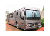 Volvo B58 com carroceria Nielson 1995, transformados em moto-casa pela paranaense HRK, em 2008, também colocado à venda em 2010 (fonte: site ibiubi).