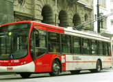 Belo ônibus elétrico Busscar, com plataforma totalmente plana HVR, operando no sistema integrado da cidade de São Paulo (foto: Ailton Florêncio da Silva).
