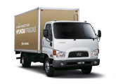 Caminhão HD78, com cabine basculante, terceiro veículo montado no Brasil pela CAOA com componentes importados.