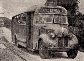Ônibus Ford 1940-41 da extinta Viação São José, operadora da linha Campo Grande-Pedra de Guaratiba, na Zona Oeste do Rio de Janeiro (RJ) (fonte: Marcelo Prazs / ciadeonibus).