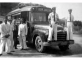 Chevrolet 1948 com carroceria Grassi operando no transporte rural da região de Bom Jardim (RJ).