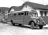 Caminhão International 1947 ou 48 da Viação Popular, de Juiz de Fora (MG) (fonte: site juizdeforasempre.comunidades).