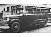 Chevrolet 1946 com carroceria Grassi, na primeira metade da década de 50 operado pela empresa João Chieppe & Sobrinho, antecessora da Viação Águia Branca, de Colatina (ES) (fonte: Revista Abrati). 