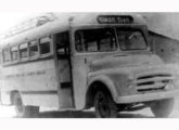 Lotação rodoviário Dodge 1951-53 da Empresa Nossa Senhora de Fátima, de Aracaju (SE) (fonte: blogminhaterraesergipe).
