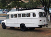 Chevrolet nacional com carroceria Sertanejo, exposto no 3o Encontro do Grupo Confraria do Ônibus, em 2017, em Patos de Minas (MG) (foto: Bruno Freitas; fonte: Paulo Roberto Steindoff / onibusbrasil).