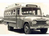 Caminhão nacional Ford 1962 encarroçado pela Grassi, como lotação, para a capixaba Viação Itapemirim (fonte: portal onibusparaibanos). 