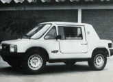 Primeira versão do carro urbano XEF, apresentada em 1981, no XII Salão do Automóvel (fonte: Jorge A Ferreira Jr.).