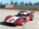 Heve P3, fotografado em fevereiro de 1971 no Autódromo de Jacarepaguá (RJ); equipado com motor Ford Corcel, o carro disputou a temporada pilotado por Ronaldo Poggi (fonte: Maria Elizabeth Parkinson).