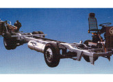 OA 101, o chassi convencional com motor traseiro da Indabra.
