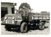 Caminhão tuque-tuque - carreta basculante construída pela Ipacol a partir de 1980.