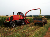 Ipacol CFA 2000 em operação de colheita de milho (fonte: site santarosa.rs.gov.br).