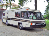 Belo motor-home de 1994, vendido em 2010 pela internet (fonte: site novotrailer).