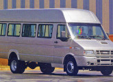 Iveco MaxiVan 50.13, o maior mini-ônibus da marca.
