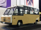 Microbus Invel 1982 de 16 lugares, posto à venda em Porto Alegre (RS) em maio de 2022 (fonte: Paulo Roberto Steindoff / branuncios).