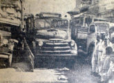 Dodge 1948-50 com carroceria de J. Félix circulando em Fortaleza em 1952 (fontes: Ivonaldo Holanda de Almeida, Patrícia Menezes; foto: Correio do Ceará).