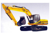 Escavadeira hidráulica JS 200, segunda máquina brasileira da JCB, lançada em 2010 ainda com elevado conteúdo importado.