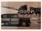 Caminhonete Joagar no desfile de 7 de Setembro de 1956, na antiga Capital Federal, depois de vencer uma viagem de quase 800 km, via São Paulo (SP) (fonte: Nelson Dantas / joagar).