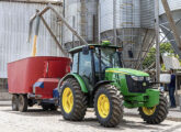Trator John Deere 5105M.