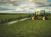 Novo pulverizador 430R, também de 2026.