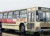 A Jotavê chegou a construir carrocerias padron sobre chassis pesados, como este Scania com motor traseiro L-113 para a Viação São Bento, de Ribeirão Preto (SP).