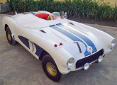 Vette Sebring (hoje JR Classic Sebring), réplica da versão vencedora das 12 Horas de Sebring de 1957.