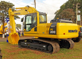 Escavadeira hidráulica Komatsu PC200, exposta no Agrishow 2008 (foto: LEXICAR).